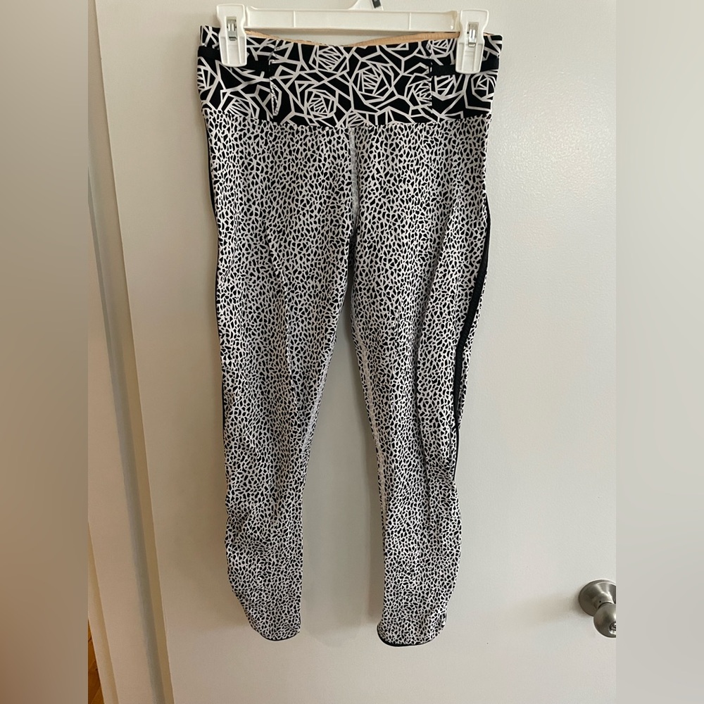Lululemon cropped leggings